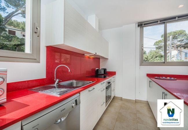 Chalet in Cala Sant Vicenç - MOLINS 4  ref. CS04 Chalet in Cala Sant Vicenç - MOLINS 4  ref. CS04