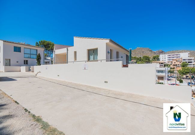 Chalet in Cala Sant Vicenç - MOLINS 7  ref. CS07 Chalet in Cala Sant Vicenç - MOLINS 7  ref. CS07