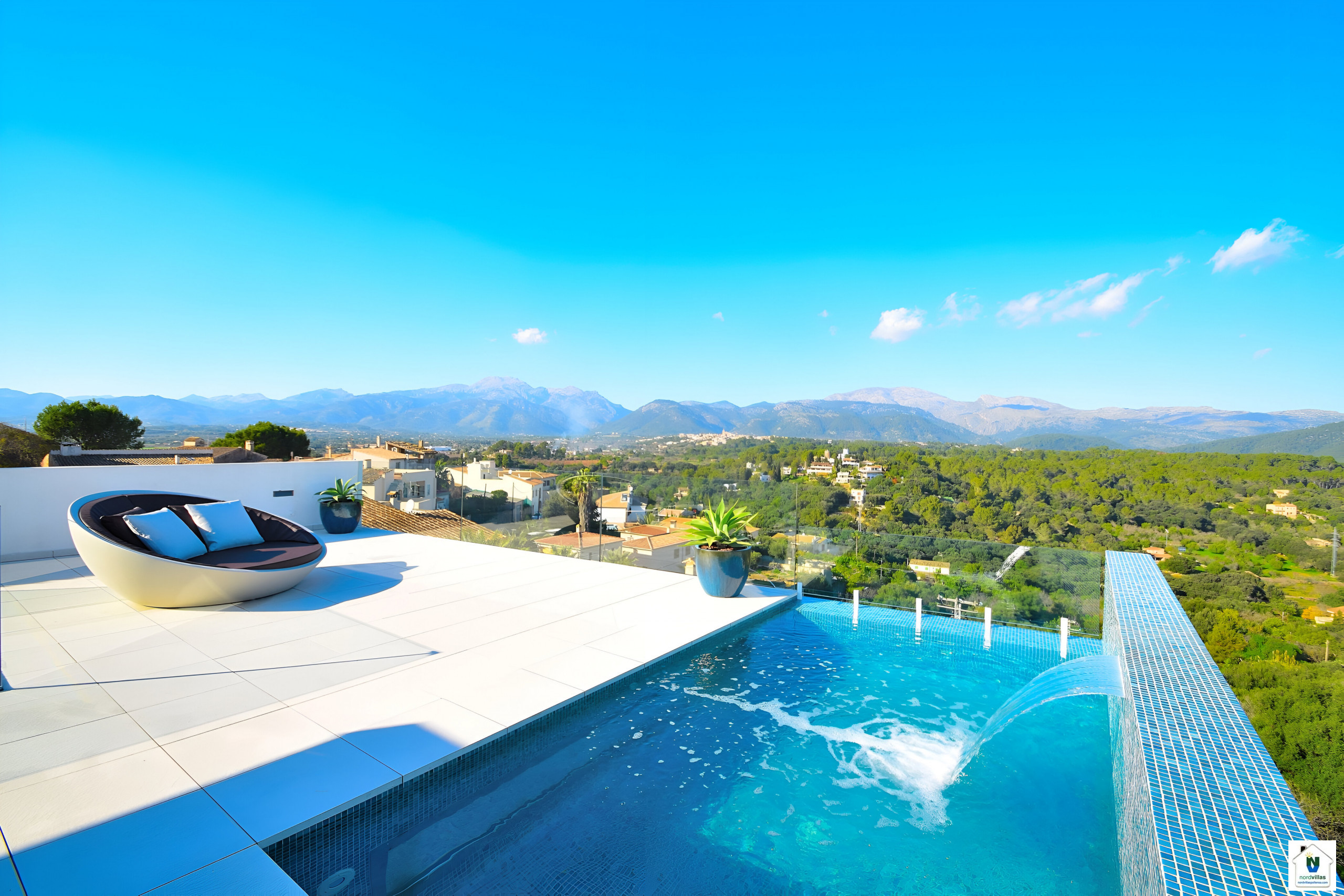 Luxuriöse Villa mit Pool und Blick auf ganz Mallorca