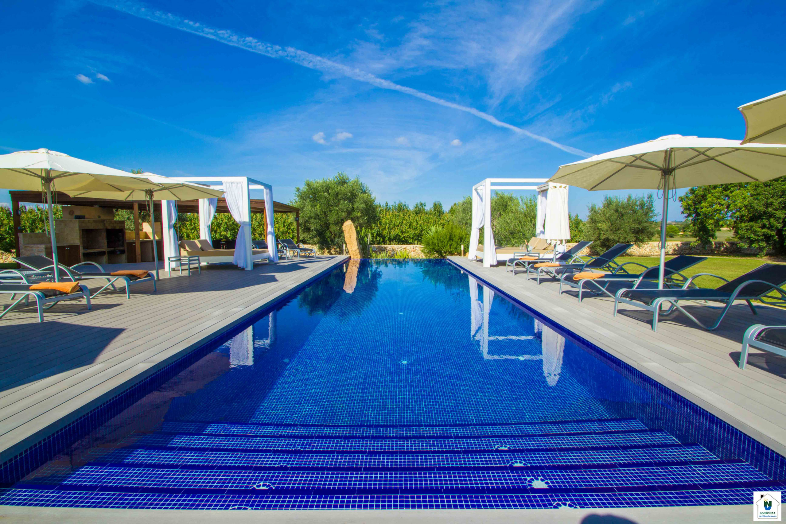 Finca de lujo con piscina grande y vistas. Mallorca