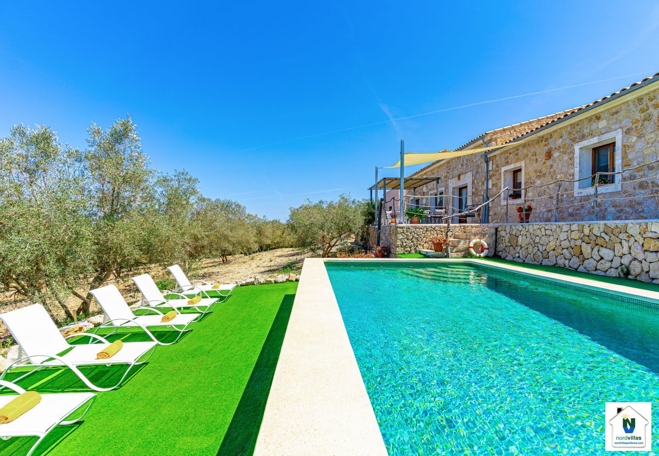 Villa i Sineu - 268 Villa Can Caluix ETV/8149  by Mallorca Charme