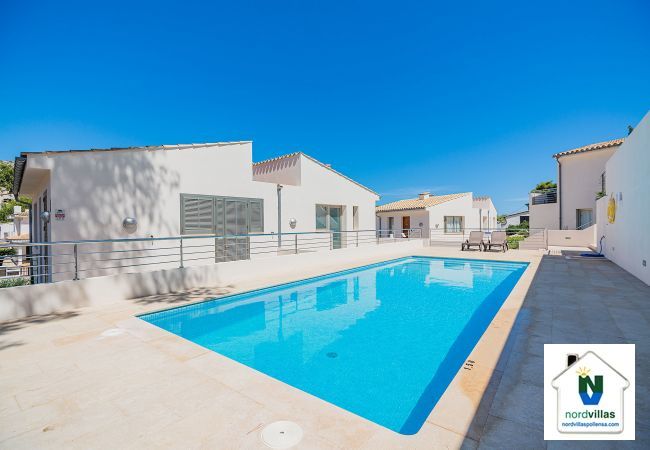 Chalet in Cala Sant Vicenç - MOLINS 6  ref. CS06 Chalet in Cala Sant Vicenç - MOLINS 6  ref. CS06