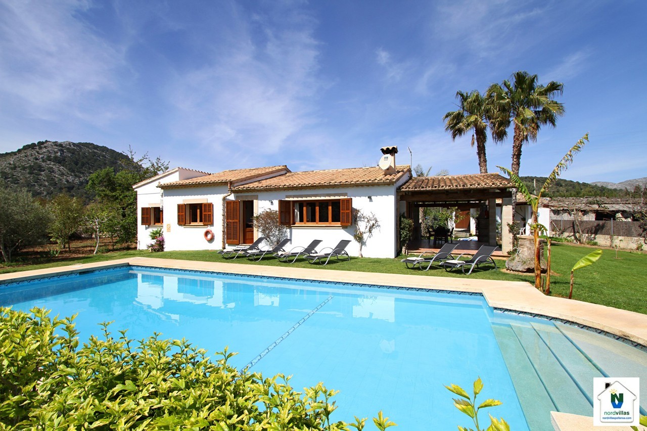 Villa/Dettached house in Pollensa / Pollença - BLANCO  Ref. VP08