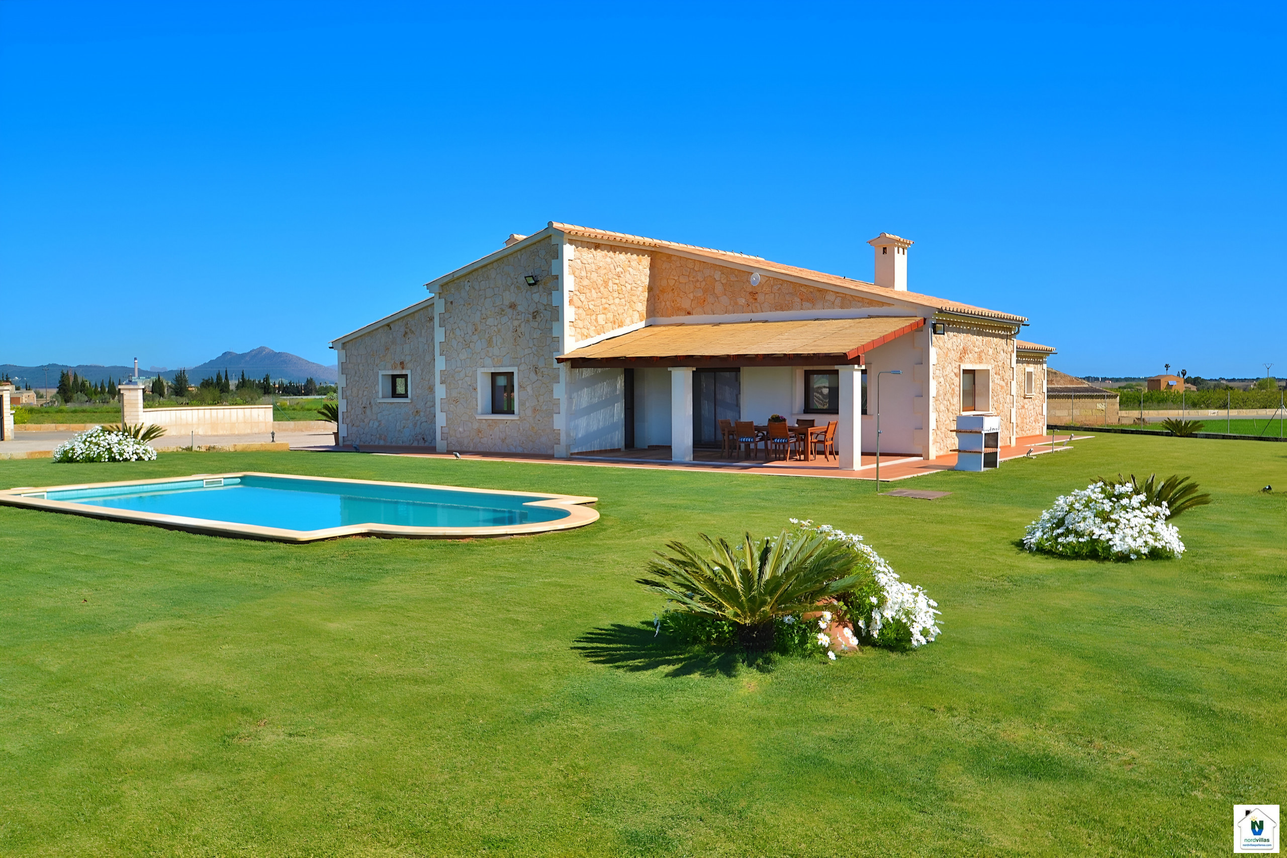 Finca with large garden and pool, Majorca