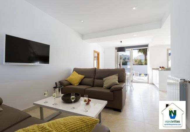 Chalet in Port de Pollença - VILLA HOLLAND (11 pax)  Ref. PP11 Chalet in Port de Pollença - VILLA HOLLAND (11 pax)  Ref. PP11