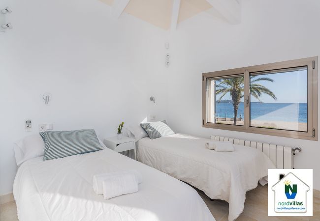 Chalet in Port de Pollença - VILLA HOLLAND (11 pax)  Ref. PP11 Chalet in Port de Pollença - VILLA HOLLAND (11 pax)  Ref. PP11