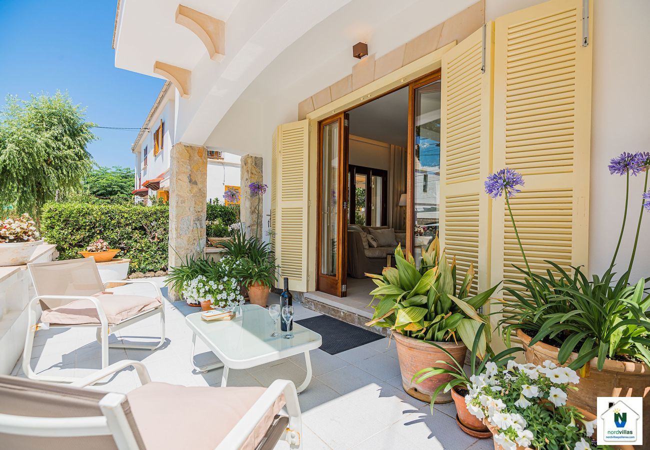 Villa in Port de Pollença - Chalet Hibiscus Villa in Port de Pollença - Chalet Hibiscus