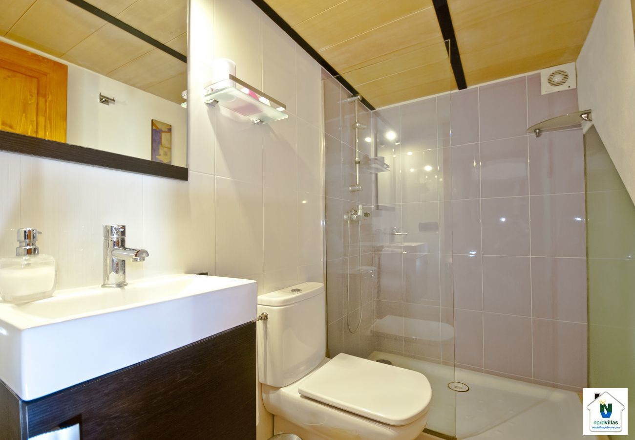 Bathroom with large shower Bathroom with large shower
