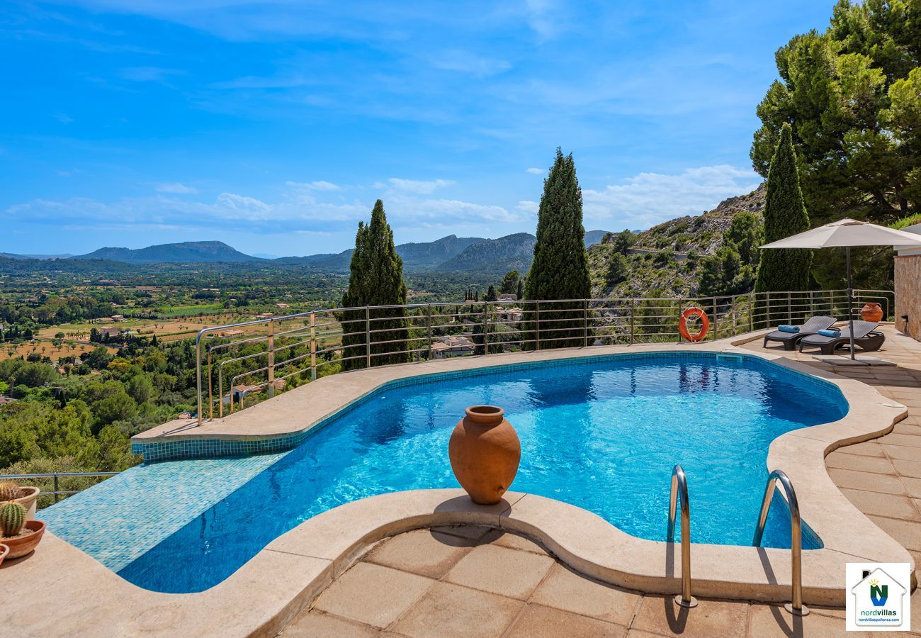 Villa in Pollensa / Pollença - Luxury Villa EL VILA 133 Ref. VP88 Villa in Pollensa / Pollença - Luxury Villa EL VILA 133 Ref. VP88